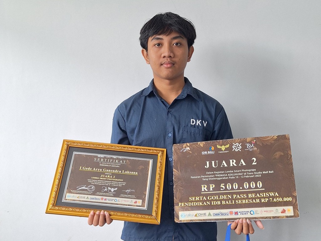 Siswa SMK Widiatmika Berprestasi dalam Lomba Fotografi Nasional