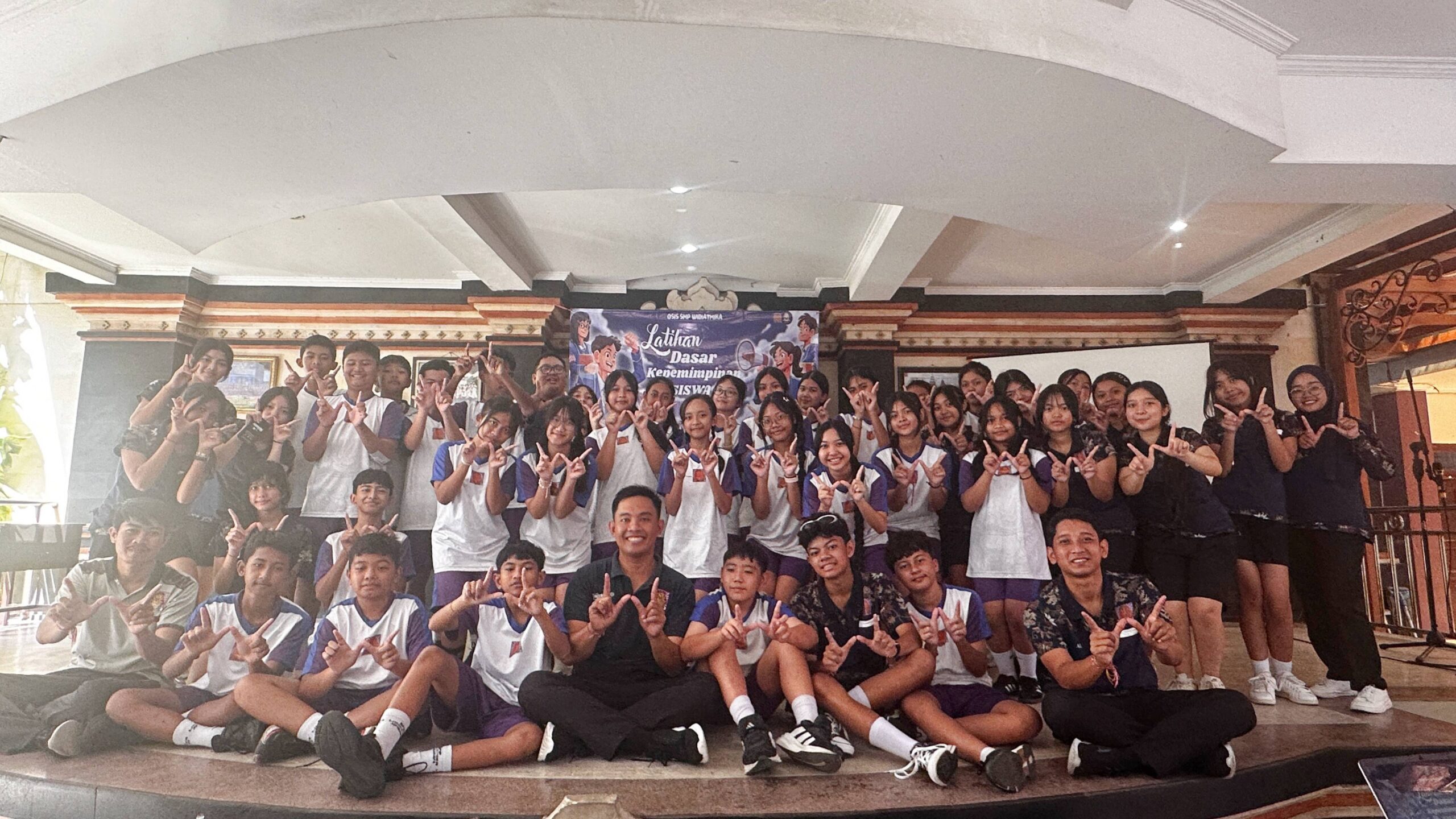 LDKS Perkuat Kepemimpinan Pengurus OSIS SMP Widiatmika